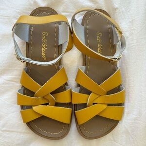 Salt Water Sandals Original Size 4 Mustard Yellow